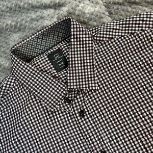 Stylish Black and Red Houndstooth Button Down Shirt XL